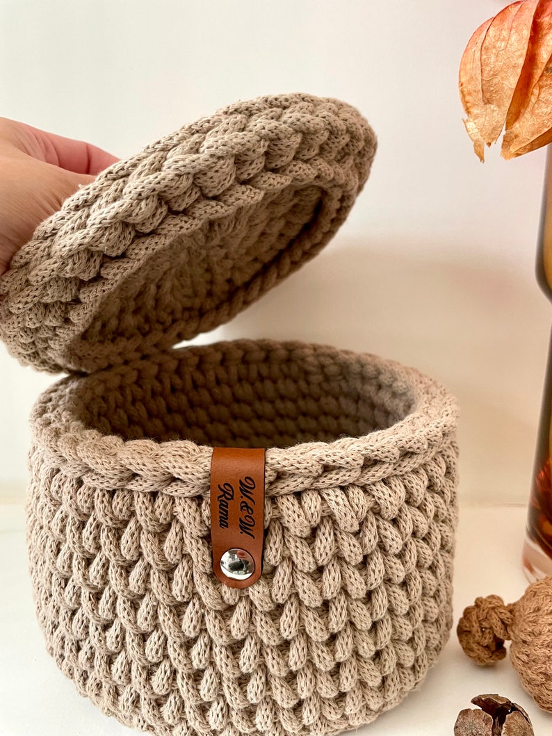Utensilo crochet basket modern with lid, round 16 cm diameter, Bobbiny image 5