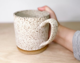 Große Matte Keramik Speckle Tasse