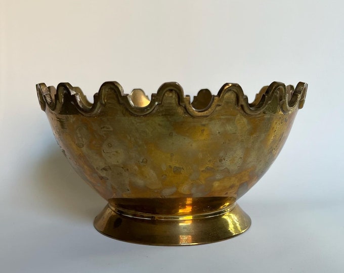Brass Scalloped Edge Bowl, Footed Brass Bowl, Vintage Brass Bowl, Fruit Bowl, Catchall Dish
