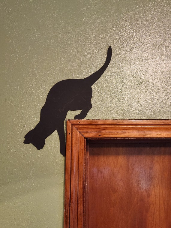 Cat door corner sign