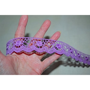 FSL Embroidery Designs Lace Trim Machine Embroidery Designs. Taj lace border, Freestanding lace