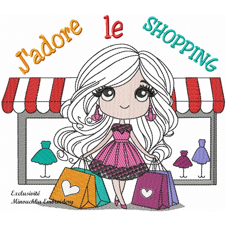 Op de afbeelding: Een geborduurd ontwerp met een cartoonmeisje met lang wit haar, met boodschappentassen. De tekst "J'adore le SHOPPING" staat erboven. Het ontwerp bevat een rood-witte gestreepte luifel en jurken in een etalage.