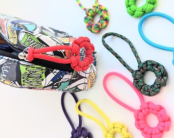 Paracord Flower Zipper Charm 4 Inches Long | KYA Paracord Zipper Pull