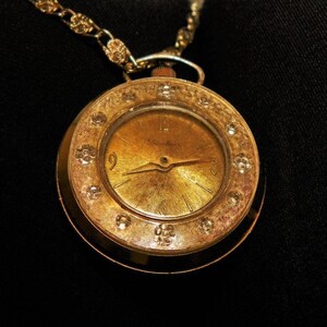 Vintage Sinclair watch necklace Pocket Watch Necklace in Brass – Ragtrader Vintage main image 4