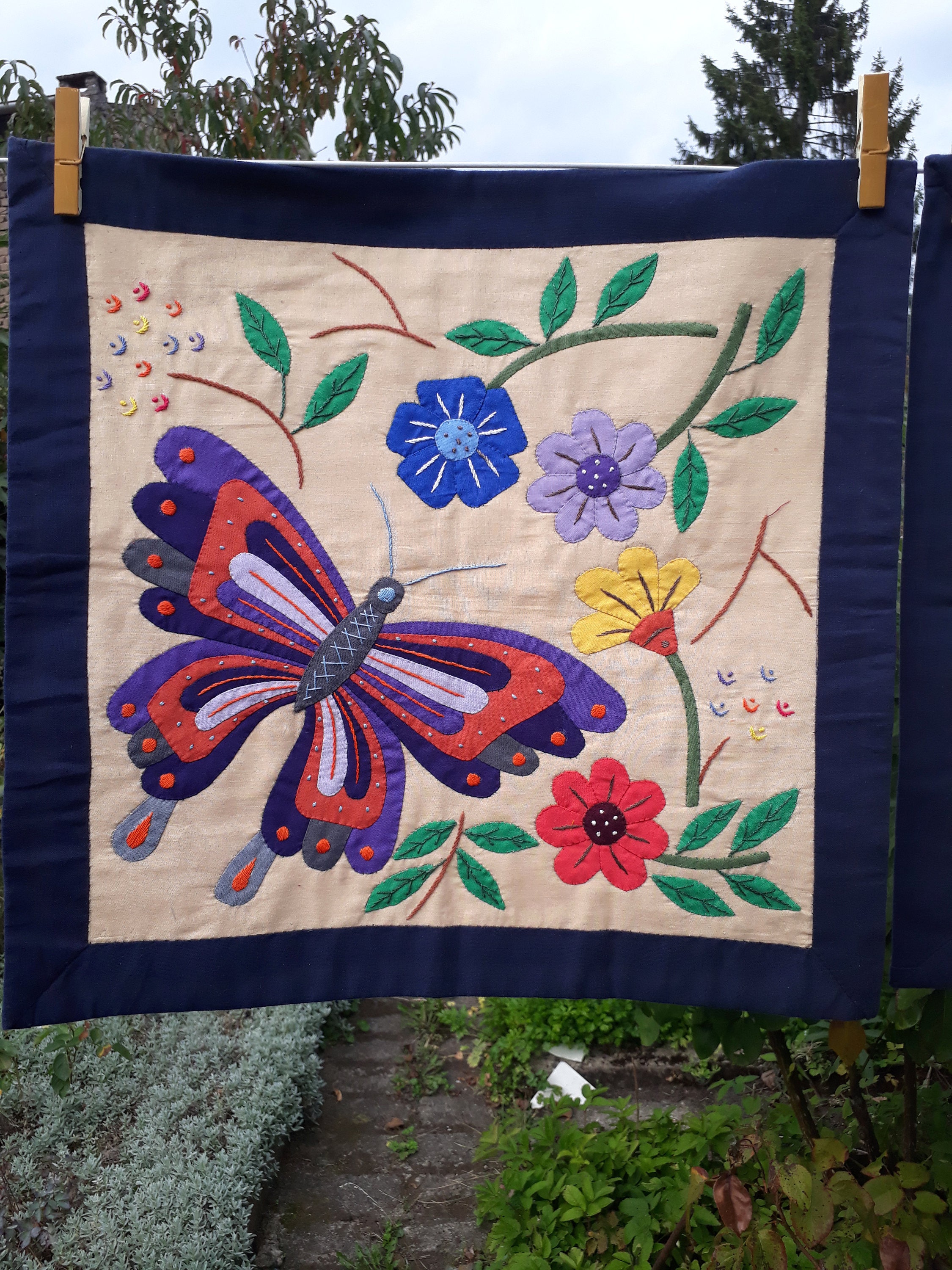 Petite Tenture Murale - Khayameya Patchwork Appliqué Quilting Artisanat Égyptien Papillon