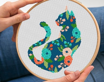Cat Cross Stitch Pattern PDF, Modern Cross Stitch Cat Flowers, Cat Silhouette Cross Stitch Chart, Flower Embroidery hoop art, Download PDF