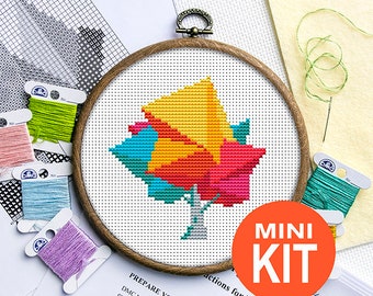 Modern Cross Stitch KIT en Mini Hoop 5,5" - Geometrischbord ontwerp kruissteek voor beginners - een geschenk voor haar - Modern Home Decor