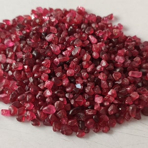 Stunning Natural Burmese RED SPINEL Crystal And Rough Stones 3-6 mm Size Structure Minerals