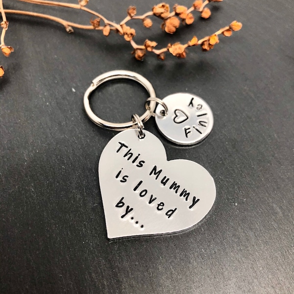 gift for mummy, mummy gift, personalised gift, Mothers day gift, mummy keyring, Birthday gift, personalised keyring, handstamped gift