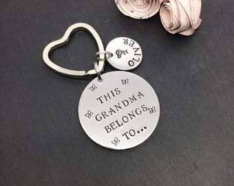 gift for grandma, grandma keyring, grandma gift, nanna keyring, granny gift, personalised gift, personalised keyring, handstamped keychain