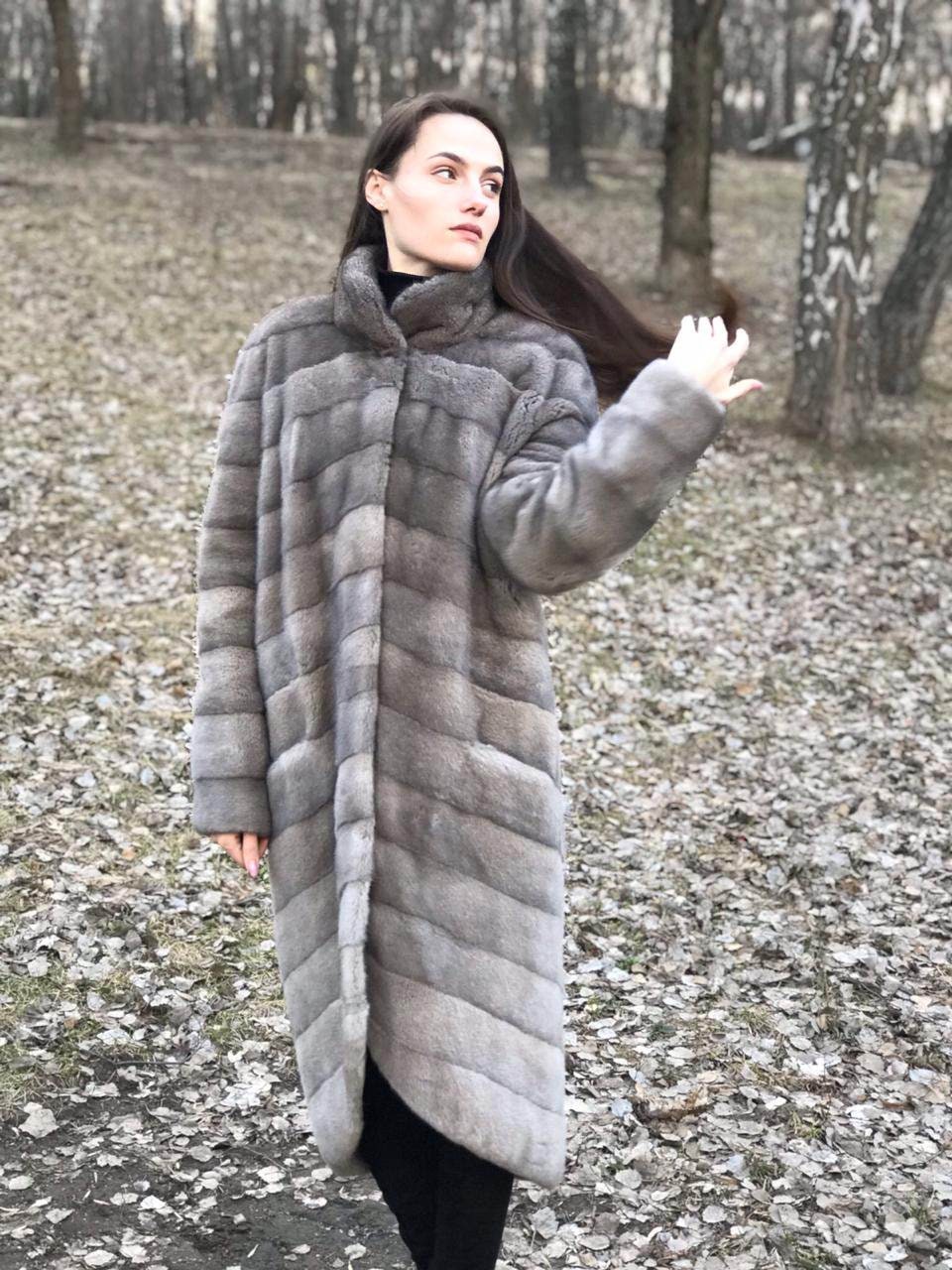 グレーのミンクの毛皮のコート、毛皮のコート、ミンクの毛皮、冬の