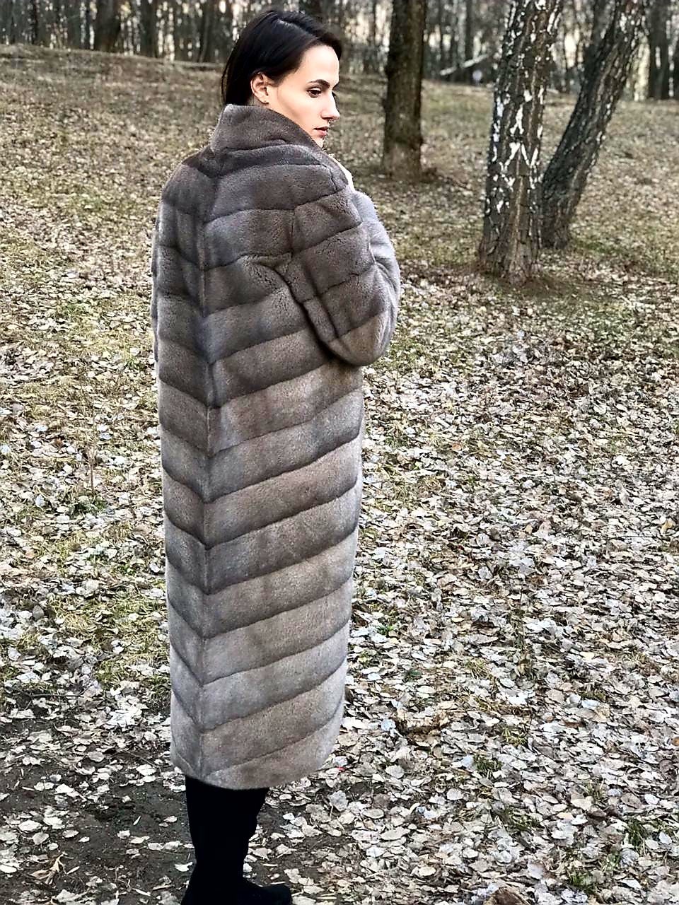 グレーのミンクの毛皮のコート、毛皮のコート、ミンクの毛皮、冬の