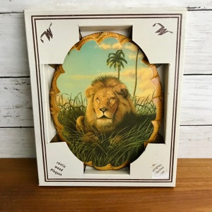 Wintermute Industries Lion Plaque Original Box Paris Texas African Savanna Vintage Wall Decor King of Beasts 7 x 9 Wall Decor Printed U.S.A.