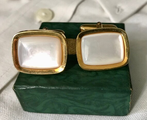 Assorted Lot of Cufflinks Tuxedo Cufflink and But… - image 8