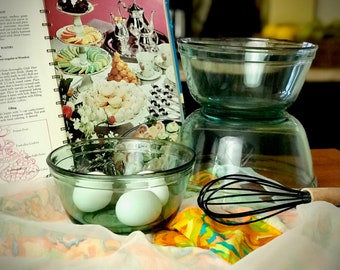 Set of 3 Anchor Hocking Mixing Bowls Green Glass 1 Qt. 1.5 Qt. 2.5 Qt. Quart Made USA Anchor Ovenware 1970s Vintage Kitchen Baking Cooking