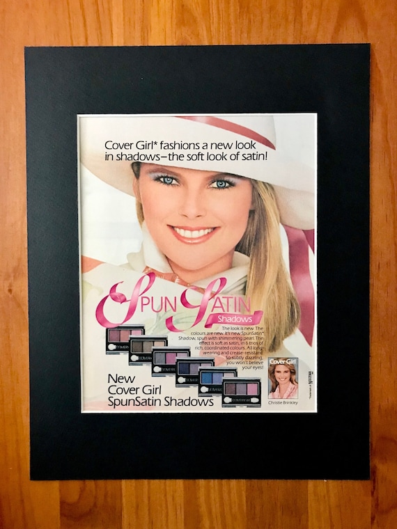 1985 Christie Brinkley Cover Girl Makeup Spunsatin Shadows Super