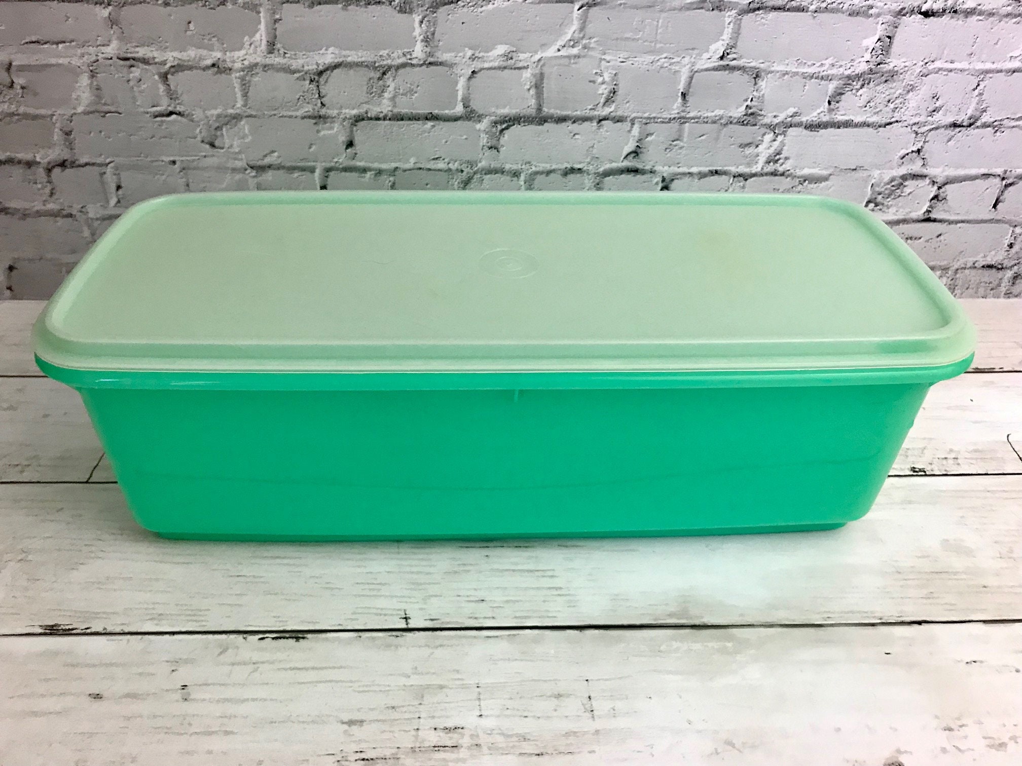 Tupperware, Kitchen, Vintage Tupperware Jadite Green Bread Box Celery  Vegetable Keeper Holder 3 Piece