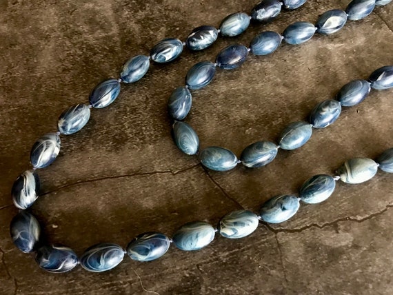 Lot of 2 Blue Beaded Rope Necklaces Marble Look P… - image 2