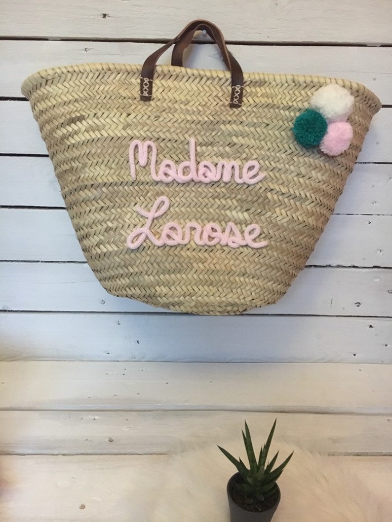 Basket with 3 TASSELS to customize