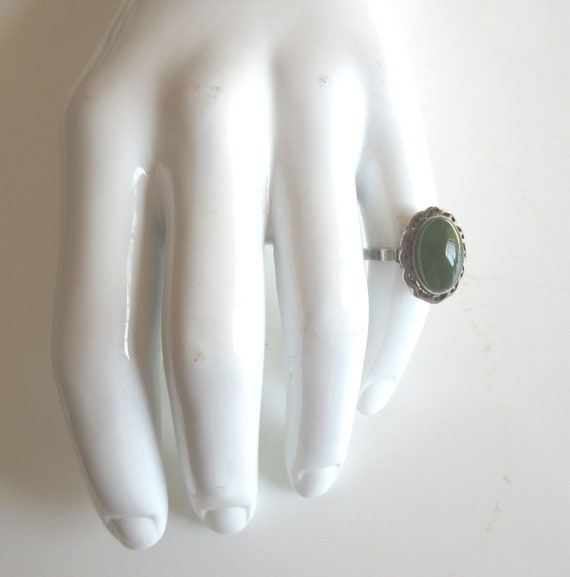 Art Deco Jade Sterling Silver Ring - image 10