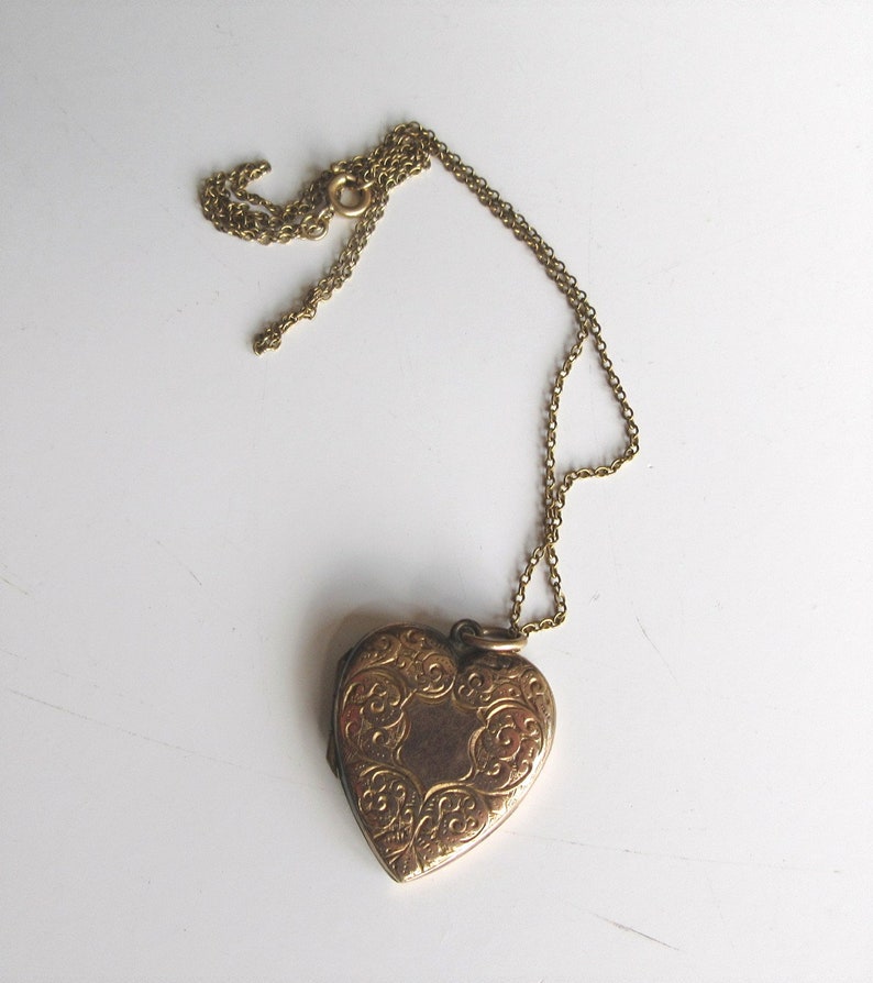 Antique Heart Locket Etched Gold Filled Locket