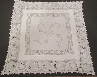 Antique Lace Centerpiece, Fine Linen With Pulled Thread Embroidery, Hand Made