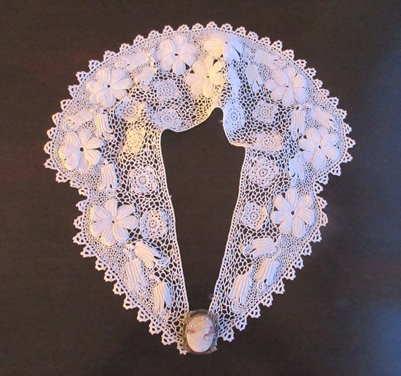 Antique Lace Hand Made Irish Crochet Floral Lace … - image 2