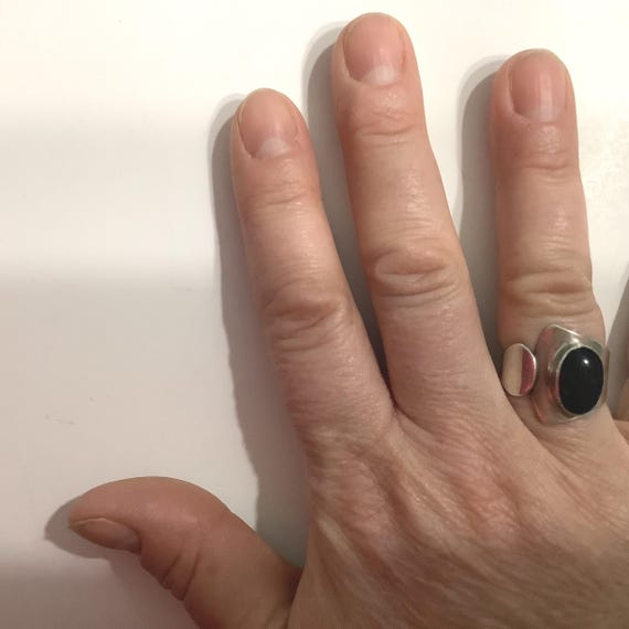 Solid Sterling Silver Mexican Ring with Black Sto… - image 6