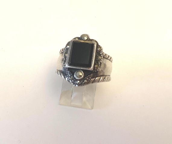 Solid Sterling Silver Ring With Onyx Central Ston… - image 3