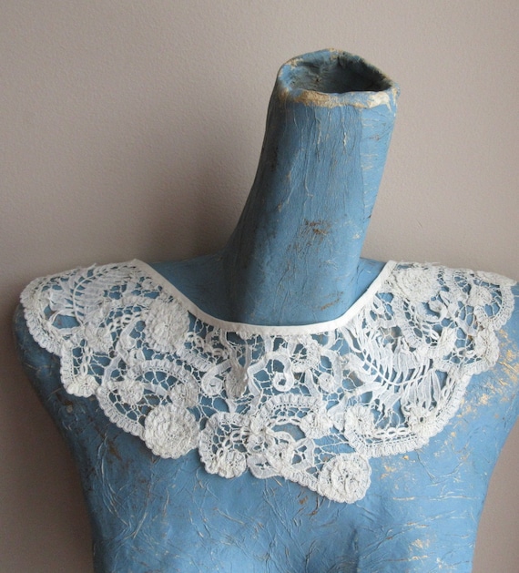 Antique Victorian Hand Made Fine Honiton Lace Col… - image 3