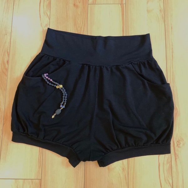 Yoga Pocket Shorts - (Women's + Men's) Pune Style yoga shorts with Pockets - Black