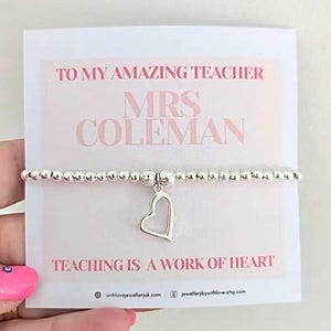 Personalised Teacher Gift Bracelet – Silver Plated Beaded Bracelet with Heart Charm – Thank You Teacher Jewellery – End of Term Gift for Her