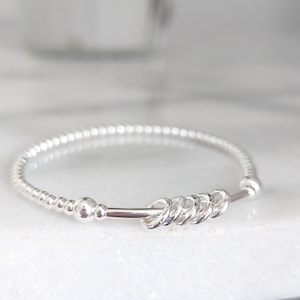 20.Jh. | 30er | 40er | 50er | 60er | 70er | 80er | 90er Sterling Silber Geburtstag Stretch Armband | FREIE personalisierte Mitteilungs-Karte