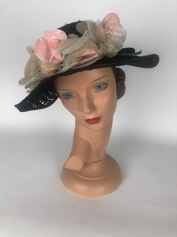 Beautiful 1930s Black Woven Straw Summer Hat With 