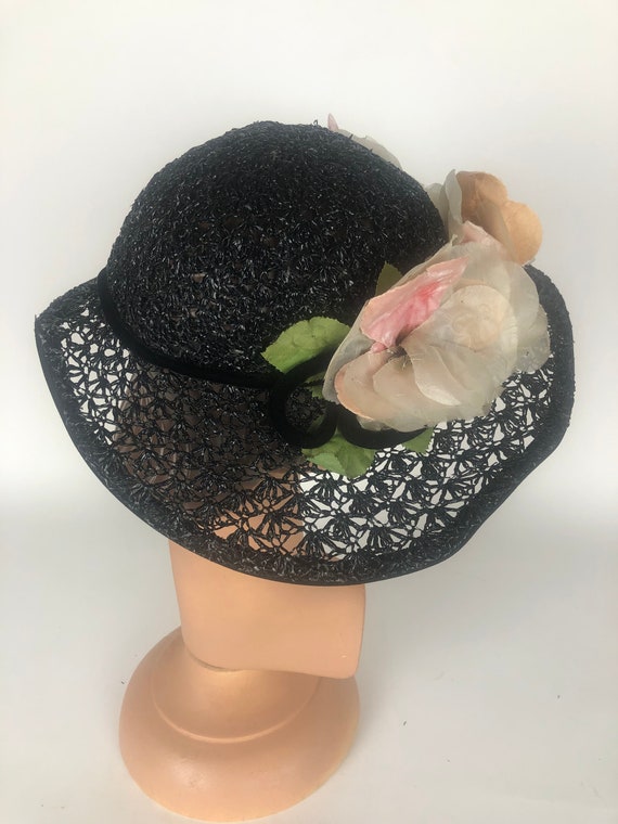 Beautiful 1930s Black Woven Straw Summer Hat With… - image 4