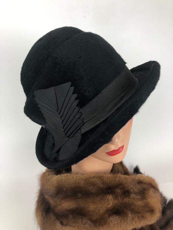 1920's Beautiful Black Brushed Felt Cloche Hat Wi… - image 2