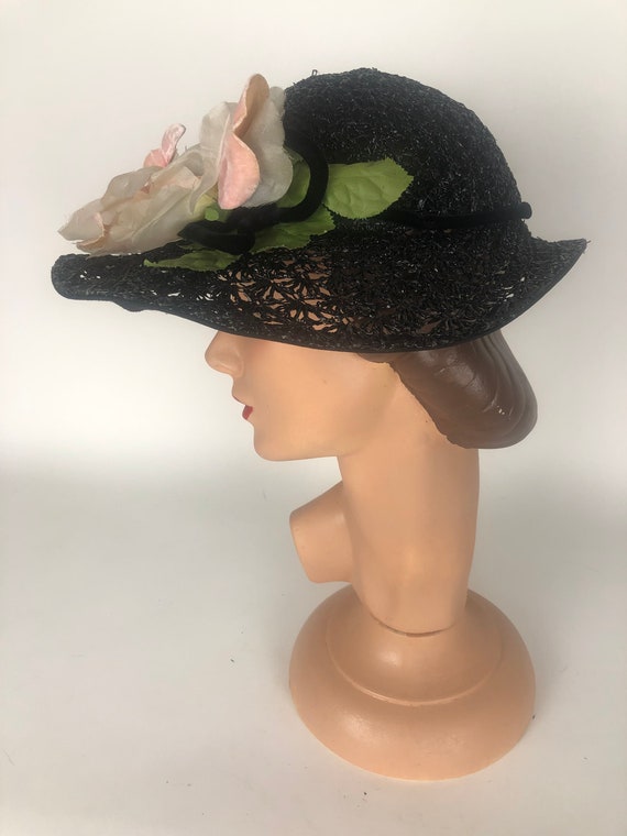 Beautiful 1930s Black Woven Straw Summer Hat With… - image 2