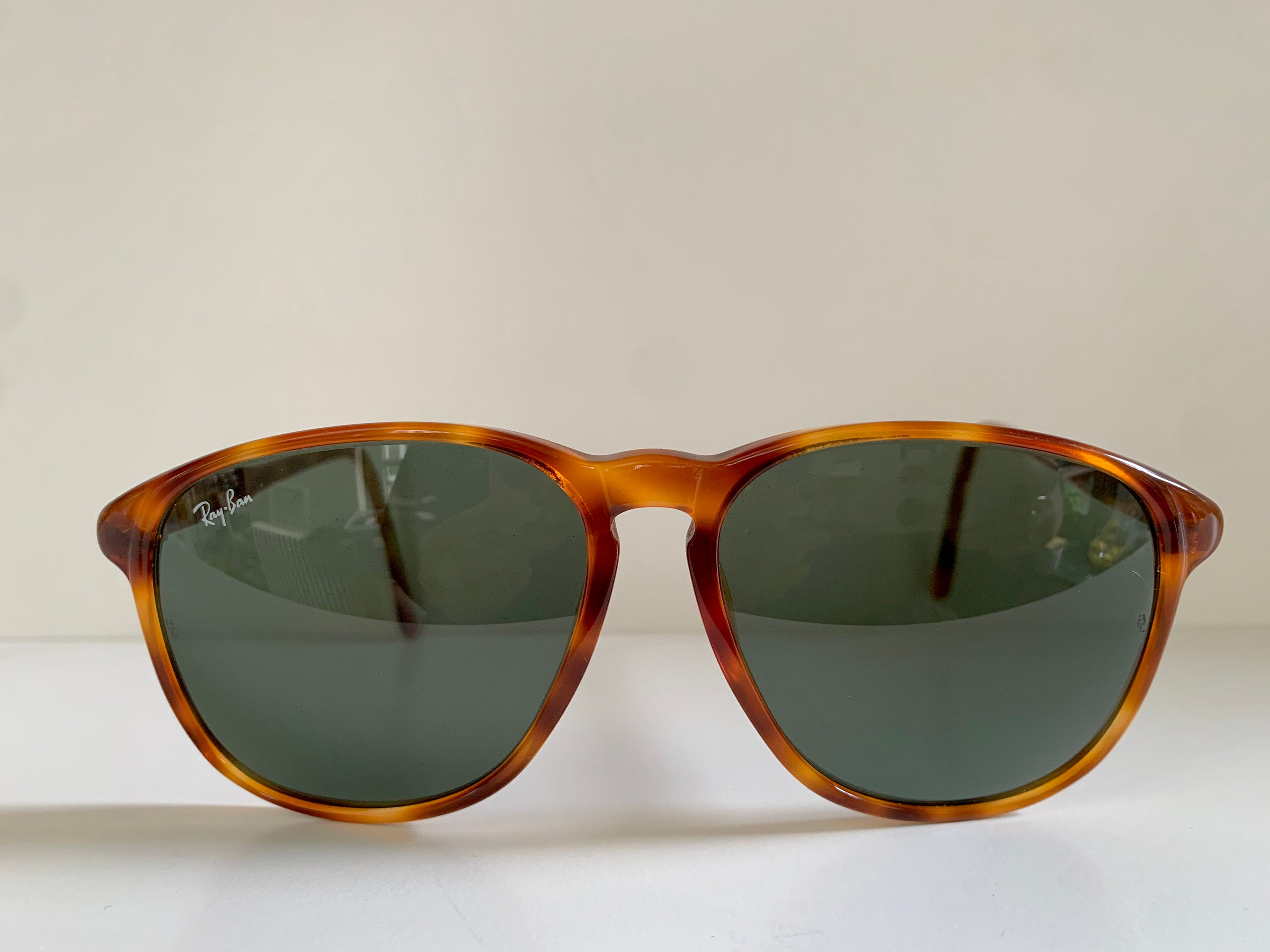 Ray Ban USA Vintage Sunglasses L1677 Traditionals Style D UK
