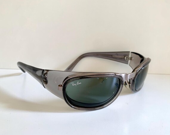 Vintage Ray Ban B&L USA 90s sunglasses - W2660 Sidestreet wrap frame