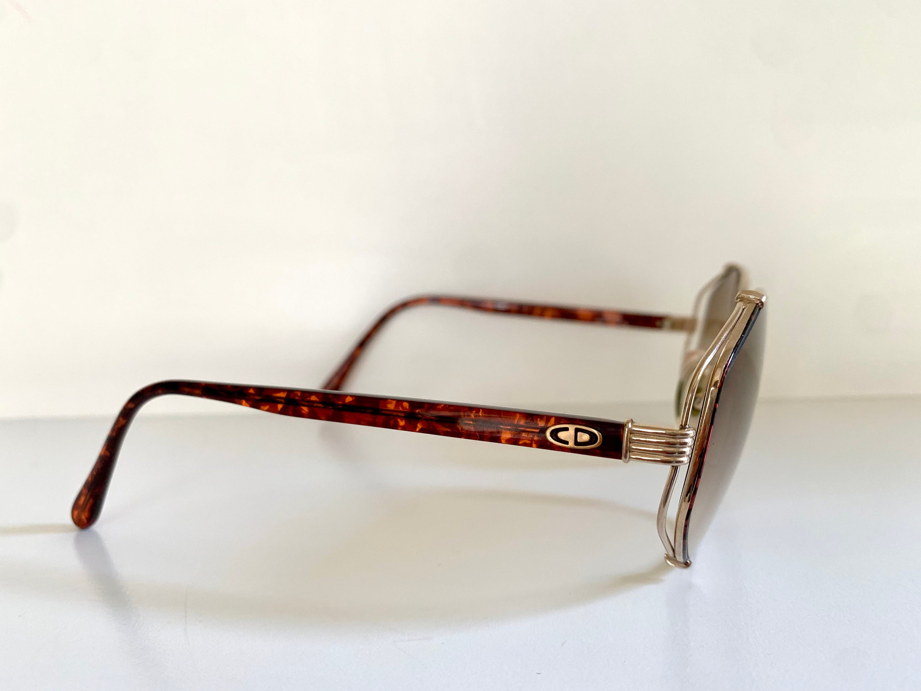 Vintage DIOR Red Big Logo CD Cannage Sunglasses 80' Code: CD
