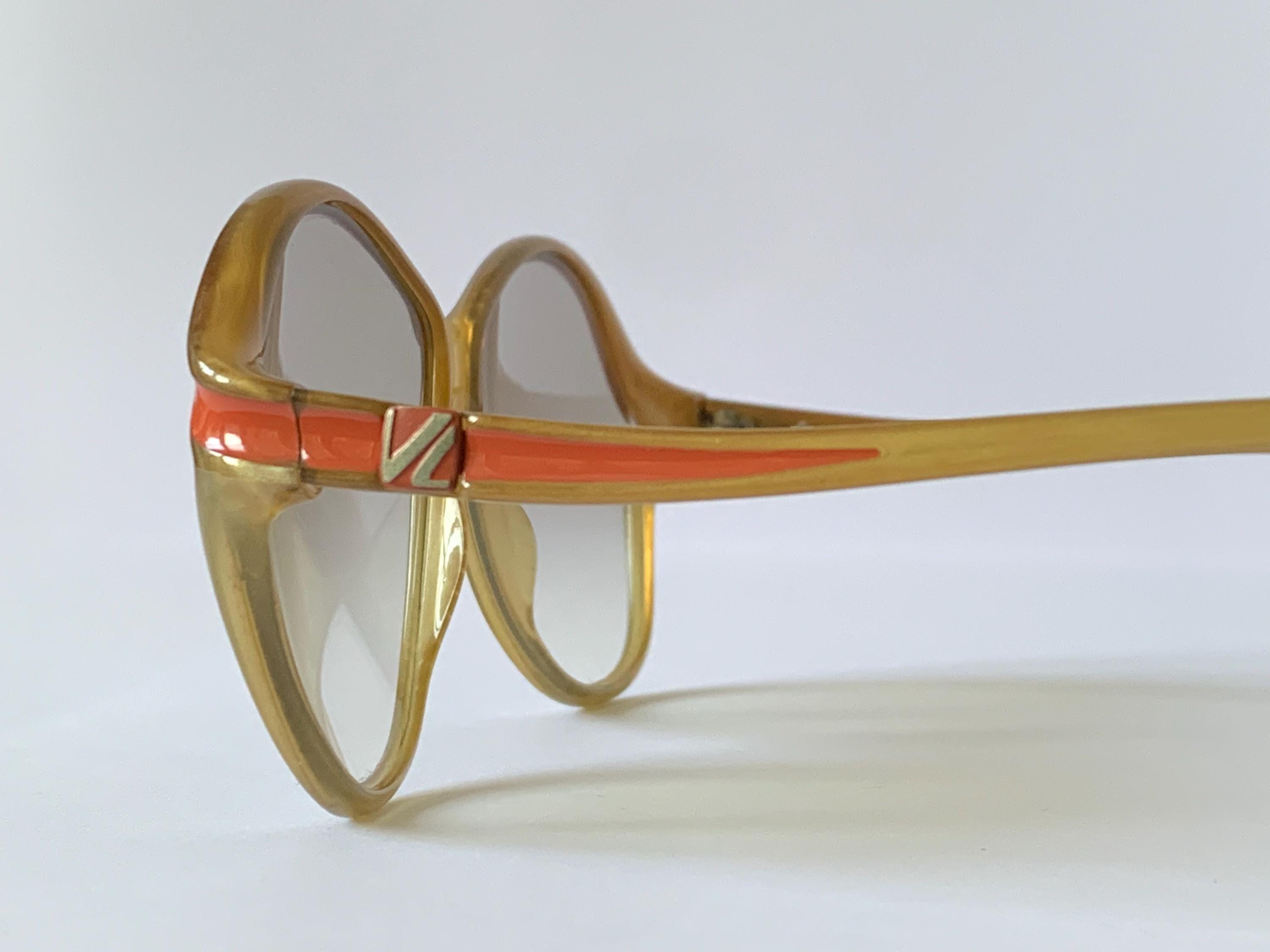 Viennaline Optyl 70s Sunglasses - Yellow XL Oversized  display picture 2