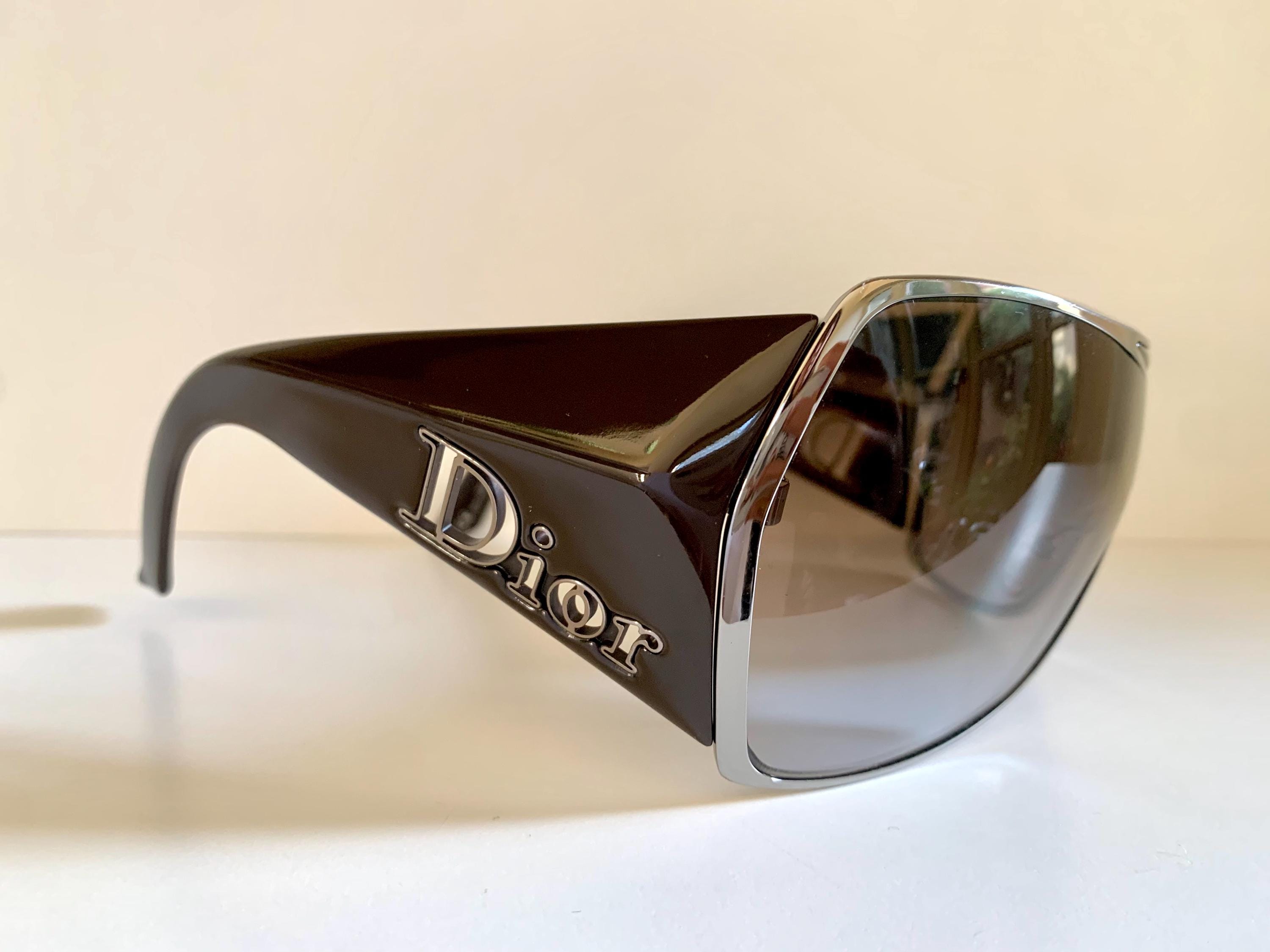 Christian Dior Classic Dior 2 Black Frame Brown Gradient Lens Y2K Sunglasses Dior Cannage 2 ATXM8 – Vintage Frames Company main image 4