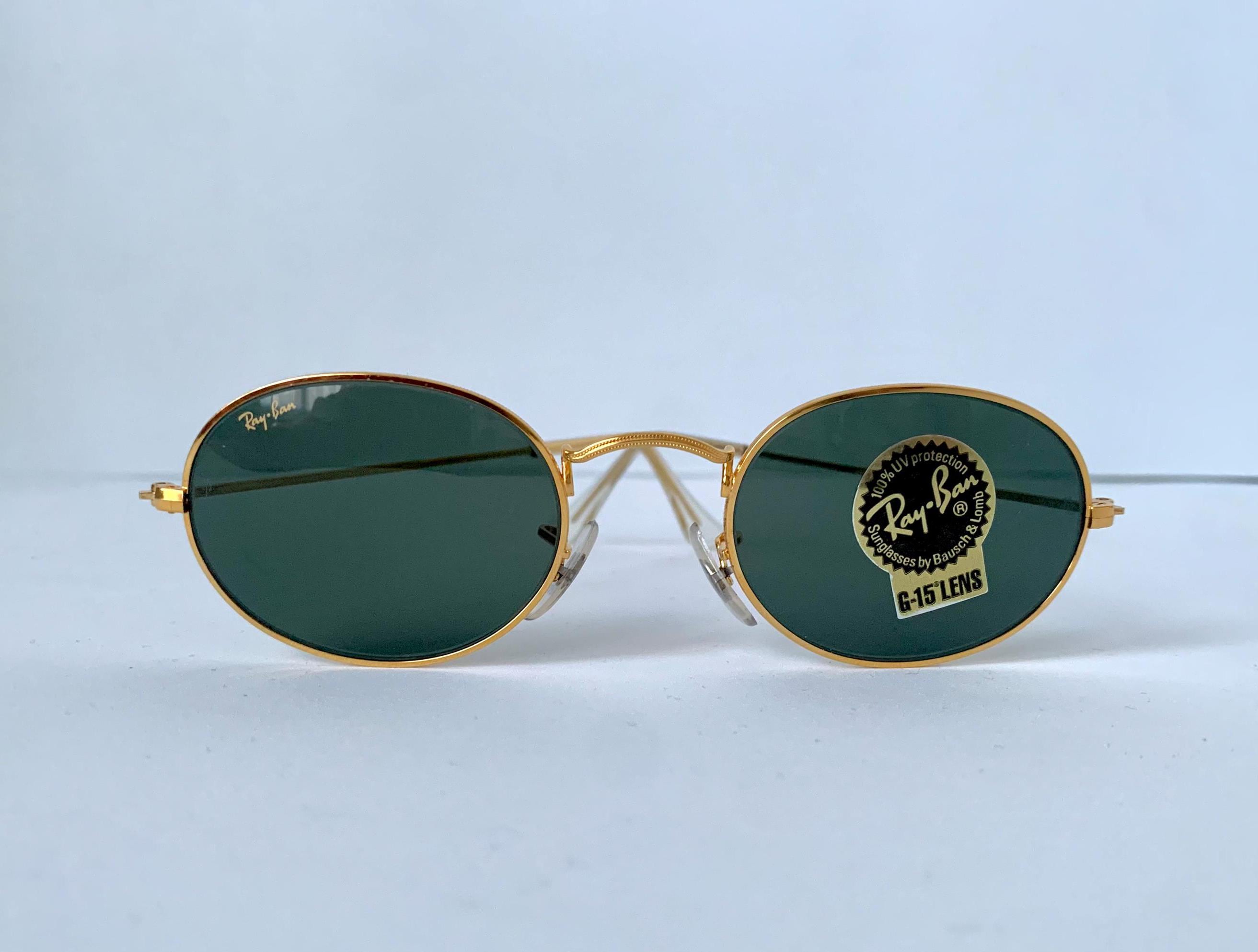 Ray Ban B&L USA Vintage Sunglasses - W0976 Classic Oval Gold