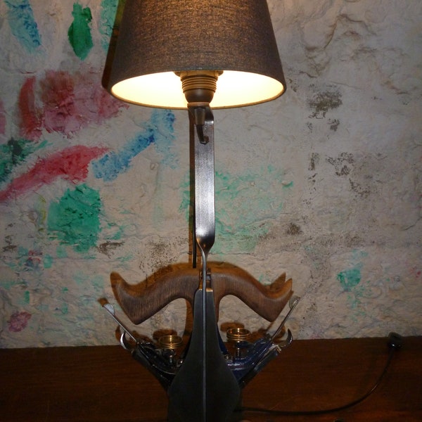 Lampe design industriel - RABOTS ANGLAIS -