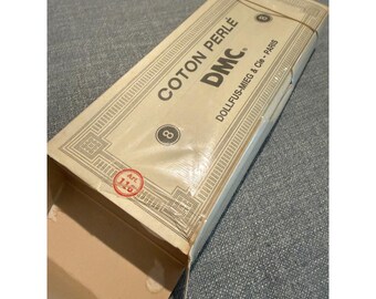 Caixa de linha vintage DMC Coton Perle nº 8 Art 116 Blanc Neige, algodão perolado branco.