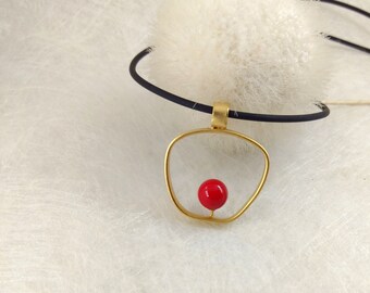 PoP - Gold plated Sterling Silver pendants with intense red glass bead - 2 sizes