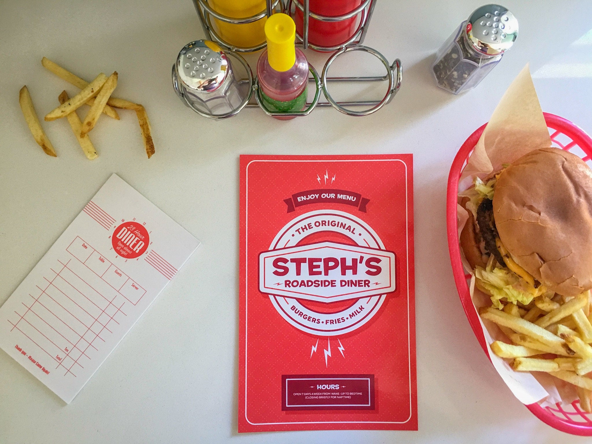 Juego De Servidor De Restaurante Diner – Con Menús, Bloc De Pedidos Y Cartel De Abierto/Cerrado Para Juego De Rol