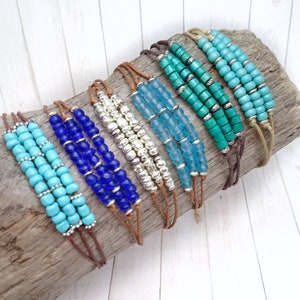 Turquoise Beaded Bracelet, Surfer Girl Bracelet, Western Turquoise Bracelet, Seed Bead Beach Bracelet, Boho Cowgirl  Jewelry for Women
