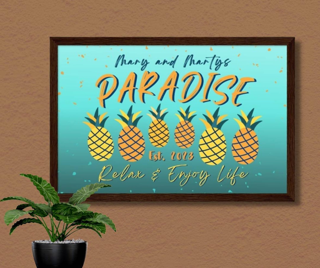 Custom Tropical Pineapple Family Wall Decor, Personalized Family Last