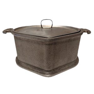 Vintage Guardian Service Ware Aluminum Triangle Heart Shaped Roasting Pot W/Lid